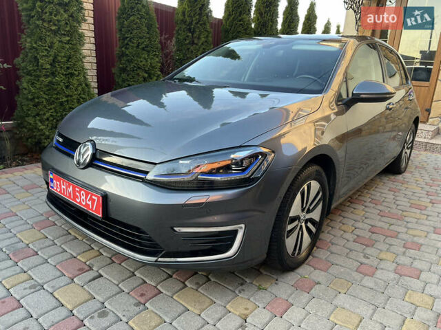 Серый Фольксваген e-Golf, объемом двигателя 0 л и пробегом 149 тыс. км за 12999 $, фото 5 на Automoto.ua