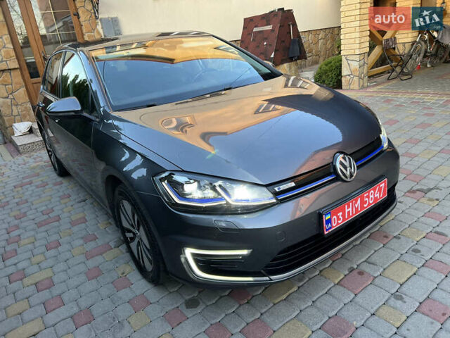 Серый Фольксваген e-Golf, объемом двигателя 0 л и пробегом 149 тыс. км за 12999 $, фото 70 на Automoto.ua