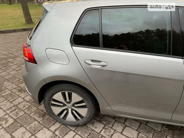 Сірий Фольксваген e-Golf, об'ємом двигуна 0 л та пробігом 214 тис. км за 10500 $, фото 2 на Automoto.ua