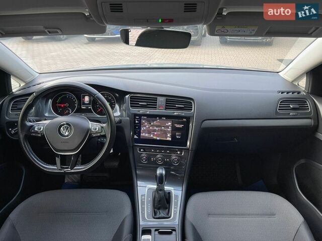 Сірий Фольксваген e-Golf, об'ємом двигуна 0 л та пробігом 124 тис. км за 14900 $, фото 17 на Automoto.ua