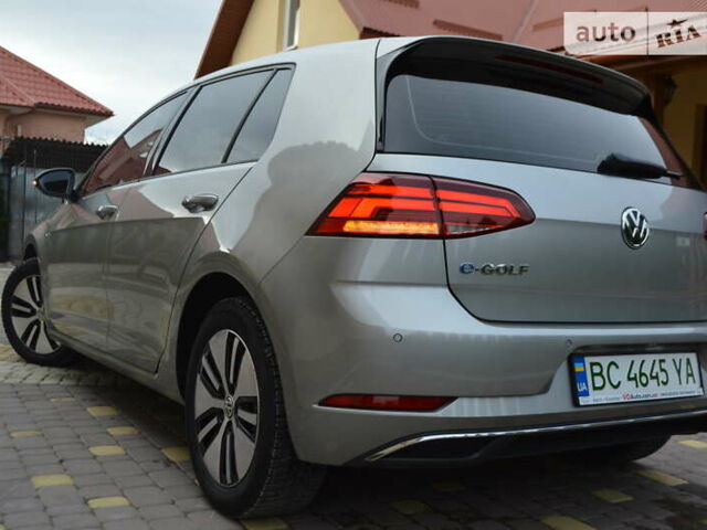 Серый Фольксваген e-Golf, объемом двигателя 0 л и пробегом 63 тыс. км за 15500 $, фото 24 на Automoto.ua