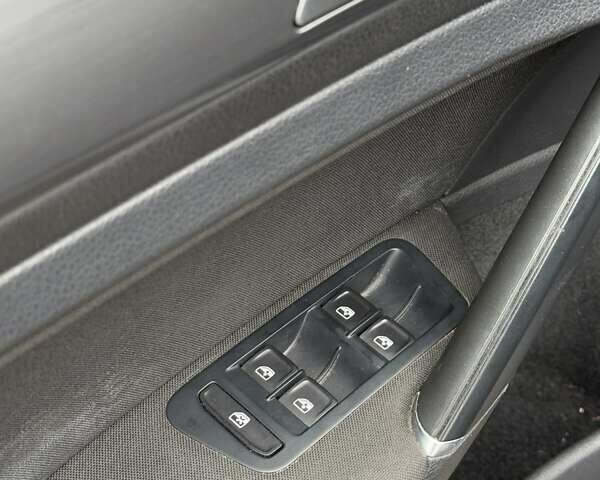 Сірий Фольксваген e-Golf, об'ємом двигуна 0 л та пробігом 161 тис. км за 13100 $, фото 23 на Automoto.ua