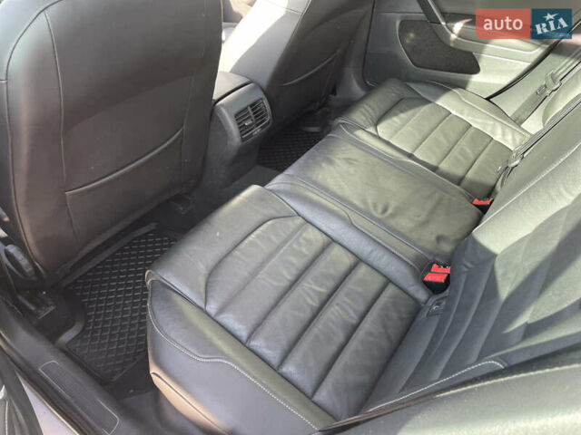 Серый Фольксваген e-Golf, объемом двигателя 0 л и пробегом 76 тыс. км за 9300 $, фото 11 на Automoto.ua