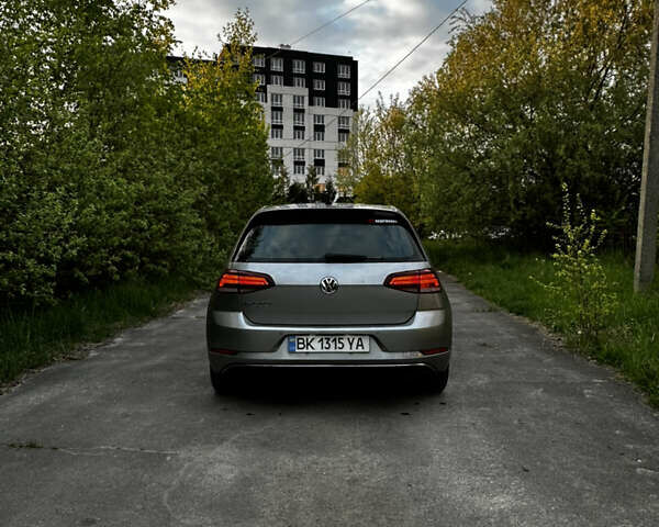 Сірий Фольксваген e-Golf, об'ємом двигуна 0 л та пробігом 130 тис. км за 15000 $, фото 12 на Automoto.ua