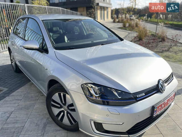 Серый Фольксваген e-Golf, объемом двигателя 0 л и пробегом 76 тыс. км за 9300 $, фото 1 на Automoto.ua