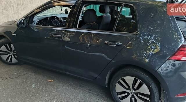 Сірий Фольксваген e-Golf, об'ємом двигуна 0 л та пробігом 120 тис. км за 11500 $, фото 2 на Automoto.ua