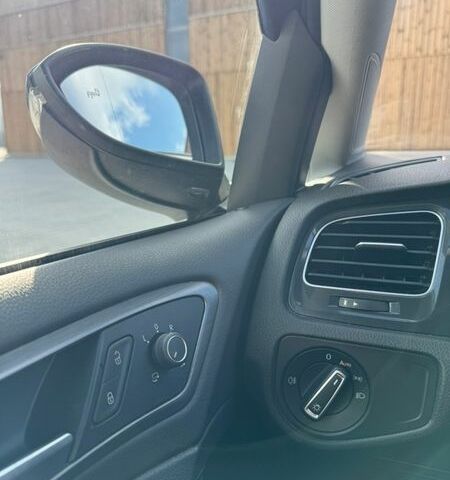 Сірий Фольксваген e-Golf, об'ємом двигуна 0 л та пробігом 75 тис. км за 11400 $, фото 16 на Automoto.ua