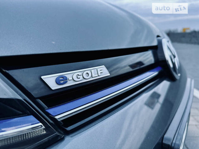 Серый Фольксваген e-Golf, объемом двигателя 0 л и пробегом 108 тыс. км за 14400 $, фото 24 на Automoto.ua
