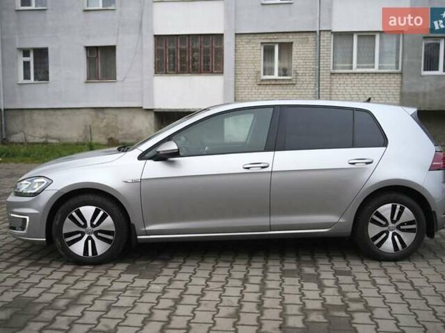 Серый Фольксваген e-Golf, объемом двигателя 0 л и пробегом 28 тыс. км за 12900 $, фото 3 на Automoto.ua