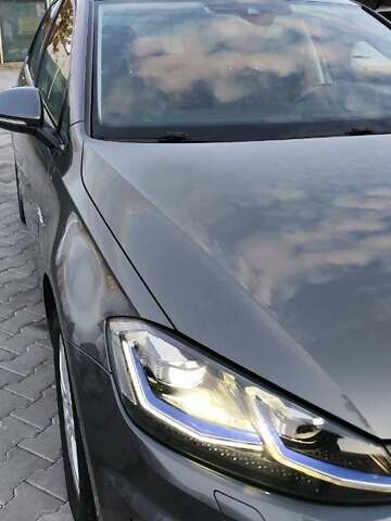 Сірий Фольксваген e-Golf, об'ємом двигуна 0 л та пробігом 91 тис. км за 15100 $, фото 17 на Automoto.ua