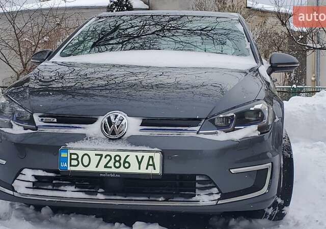 Серый Фольксваген e-Golf, объемом двигателя 0 л и пробегом 150 тыс. км за 11500 $, фото 27 на Automoto.ua