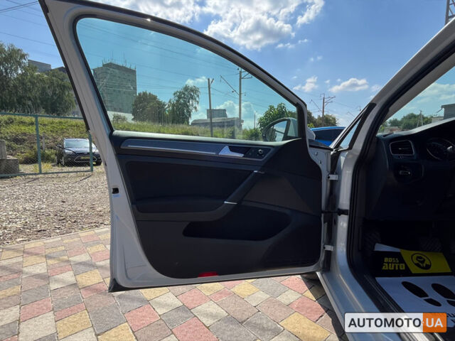 Сірий Фольксваген e-Golf, об'ємом двигуна 36 л та пробігом 99 тис. км за 14250 $, фото 8 на Automoto.ua