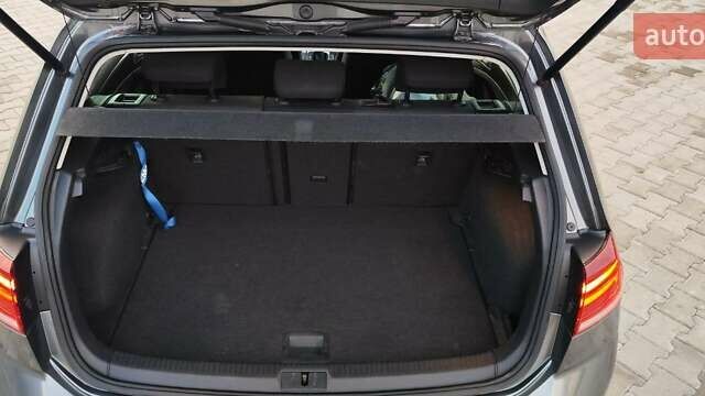 Сірий Фольксваген e-Golf, об'ємом двигуна 0 л та пробігом 91 тис. км за 15100 $, фото 31 на Automoto.ua