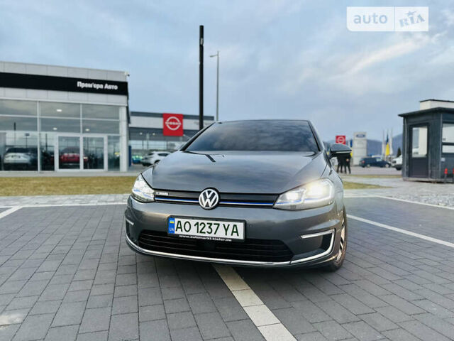 Серый Фольксваген e-Golf, объемом двигателя 0 л и пробегом 108 тыс. км за 14400 $, фото 4 на Automoto.ua