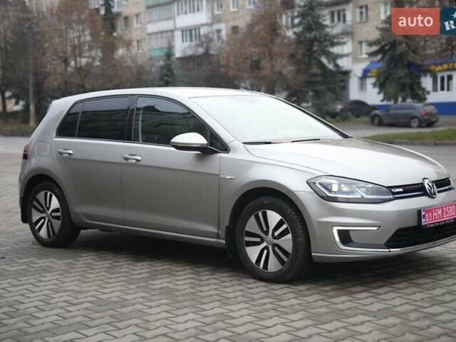 Серый Фольксваген e-Golf, объемом двигателя 0 л и пробегом 28 тыс. км за 12900 $, фото 6 на Automoto.ua