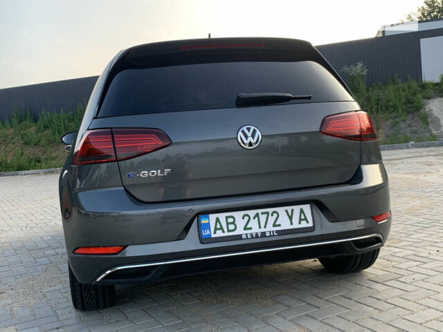 Серый Фольксваген e-Golf, объемом двигателя 0 л и пробегом 109 тыс. км за 14200 $, фото 22 на Automoto.ua