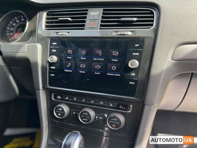 Сірий Фольксваген e-Golf, об'ємом двигуна 35 л та пробігом 57 тис. км за 13500 $, фото 10 на Automoto.ua