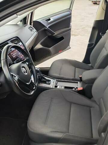 Сірий Фольксваген e-Golf, об'ємом двигуна 0 л та пробігом 91 тис. км за 15100 $, фото 21 на Automoto.ua