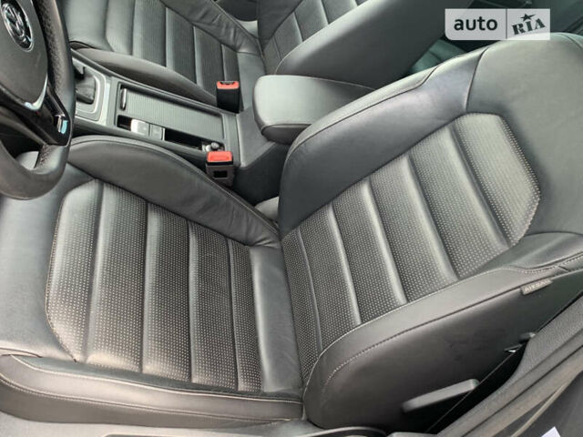 Серый Фольксваген e-Golf, объемом двигателя 0 л и пробегом 109 тыс. км за 14200 $, фото 31 на Automoto.ua