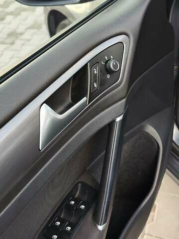Сірий Фольксваген e-Golf, об'ємом двигуна 0 л та пробігом 91 тис. км за 15100 $, фото 28 на Automoto.ua