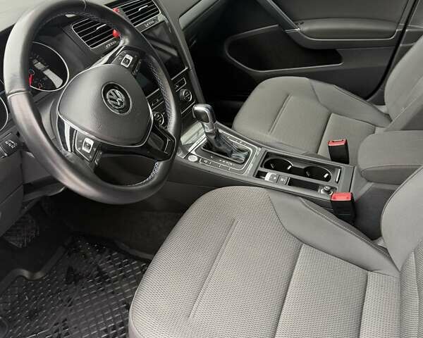 Сірий Фольксваген e-Golf, об'ємом двигуна 0 л та пробігом 101 тис. км за 12800 $, фото 8 на Automoto.ua