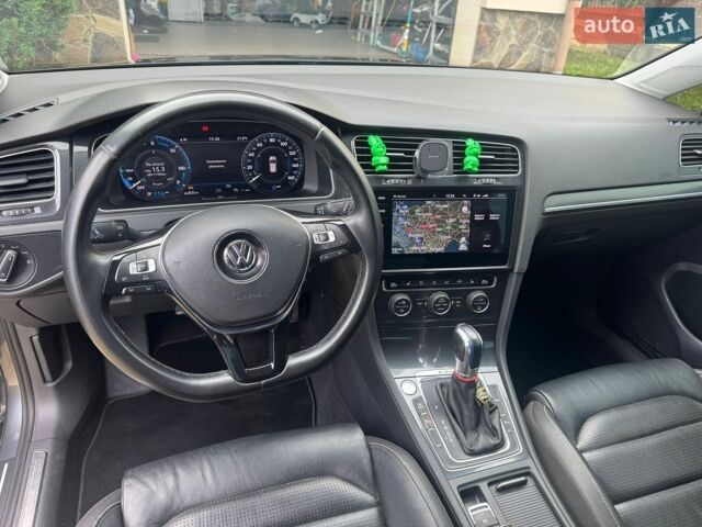 Сірий Фольксваген e-Golf, об'ємом двигуна 0 л та пробігом 190 тис. км за 11500 $, фото 5 на Automoto.ua