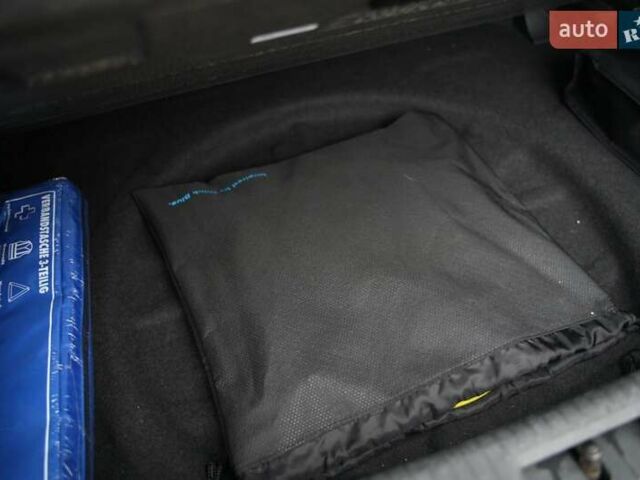 Серый Фольксваген e-Golf, объемом двигателя 0 л и пробегом 28 тыс. км за 12900 $, фото 27 на Automoto.ua