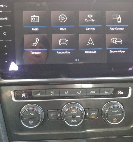 Серый Фольксваген e-Golf, объемом двигателя 0 л и пробегом 109 тыс. км за 12800 $, фото 32 на Automoto.ua