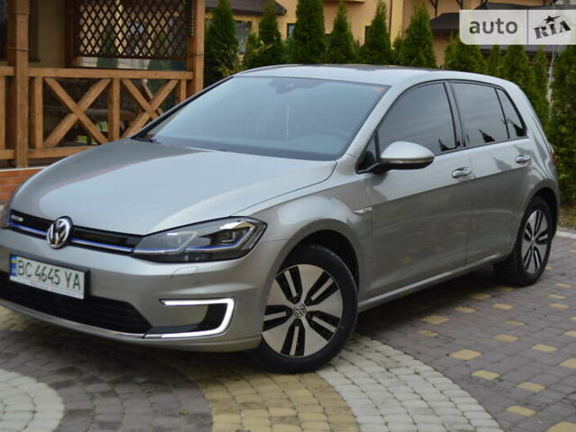 Серый Фольксваген e-Golf, объемом двигателя 0 л и пробегом 63 тыс. км за 15500 $, фото 48 на Automoto.ua