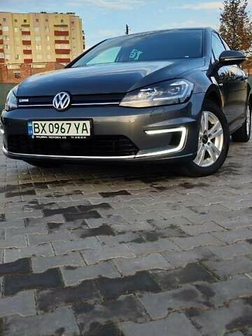 Сірий Фольксваген e-Golf, об'ємом двигуна 0 л та пробігом 91 тис. км за 15100 $, фото 2 на Automoto.ua