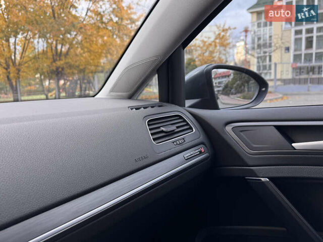 Сірий Фольксваген e-Golf, об'ємом двигуна 0 л та пробігом 190 тис. км за 11500 $, фото 36 на Automoto.ua