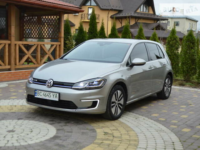 Серый Фольксваген e-Golf, объемом двигателя 0 л и пробегом 63 тыс. км за 15500 $, фото 124 на Automoto.ua