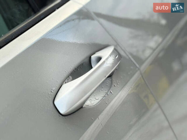 Серый Фольксваген e-Golf, объемом двигателя 0 л и пробегом 148 тыс. км за 12350 $, фото 20 на Automoto.ua