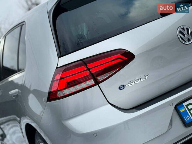 Серый Фольксваген e-Golf, объемом двигателя 0 л и пробегом 148 тыс. км за 12350 $, фото 32 на Automoto.ua