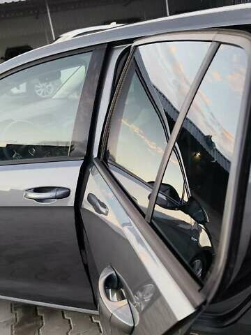 Сірий Фольксваген e-Golf, об'ємом двигуна 0 л та пробігом 91 тис. км за 15100 $, фото 18 на Automoto.ua