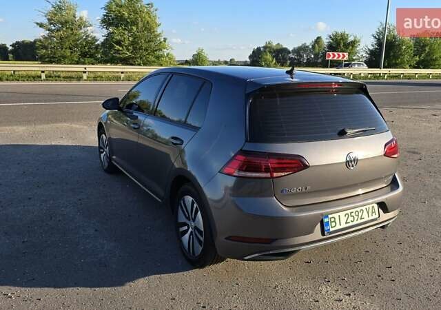 Серый Фольксваген e-Golf, объемом двигателя 0 л и пробегом 74 тыс. км за 13900 $, фото 8 на Automoto.ua
