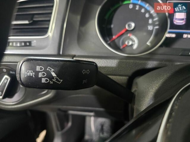 Сірий Фольксваген e-Golf, об'ємом двигуна 0 л та пробігом 148 тис. км за 12800 $, фото 63 на Automoto.ua