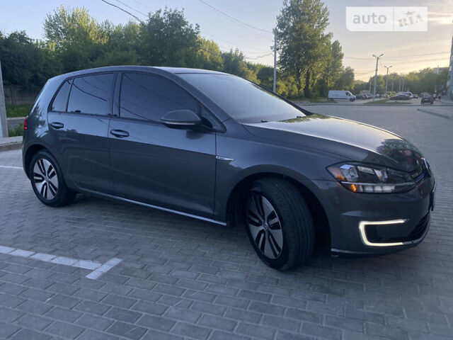 Серый Фольксваген e-Golf, объемом двигателя 0 л и пробегом 45 тыс. км за 14900 $, фото 15 на Automoto.ua