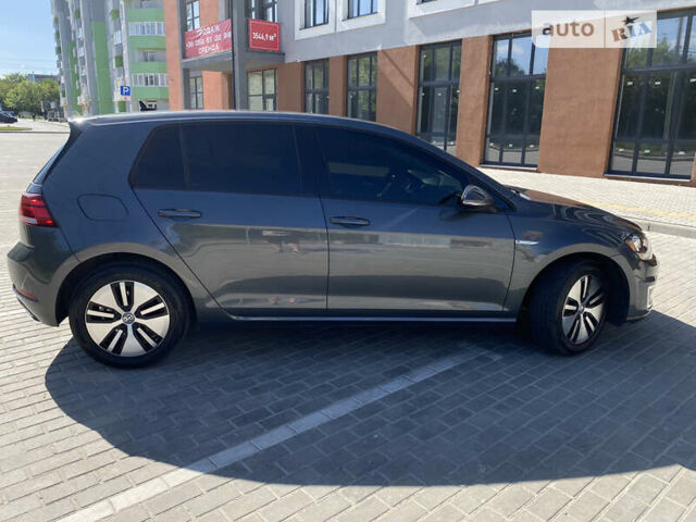 Серый Фольксваген e-Golf, объемом двигателя 0 л и пробегом 45 тыс. км за 14900 $, фото 1 на Automoto.ua