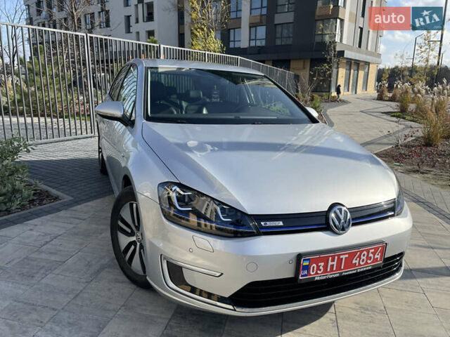 Серый Фольксваген e-Golf, объемом двигателя 0 л и пробегом 76 тыс. км за 9300 $, фото 7 на Automoto.ua