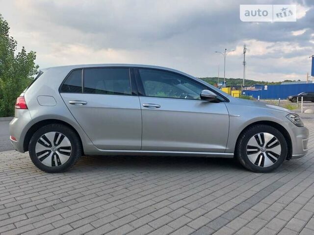 Серый Фольксваген e-Golf, объемом двигателя 0 л и пробегом 197 тыс. км за 15500 $, фото 20 на Automoto.ua