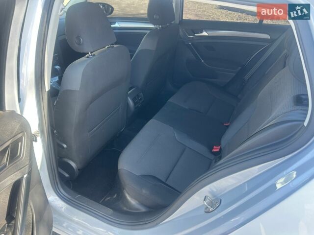 Сірий Фольксваген e-Golf, об'ємом двигуна 0 л та пробігом 126 тис. км за 11200 $, фото 13 на Automoto.ua