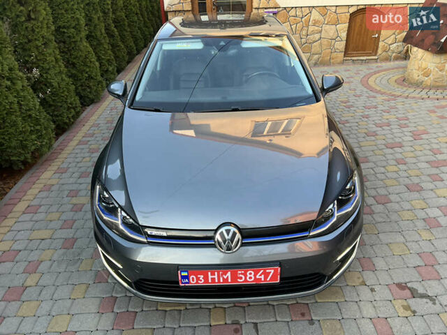 Серый Фольксваген e-Golf, объемом двигателя 0 л и пробегом 149 тыс. км за 12999 $, фото 52 на Automoto.ua