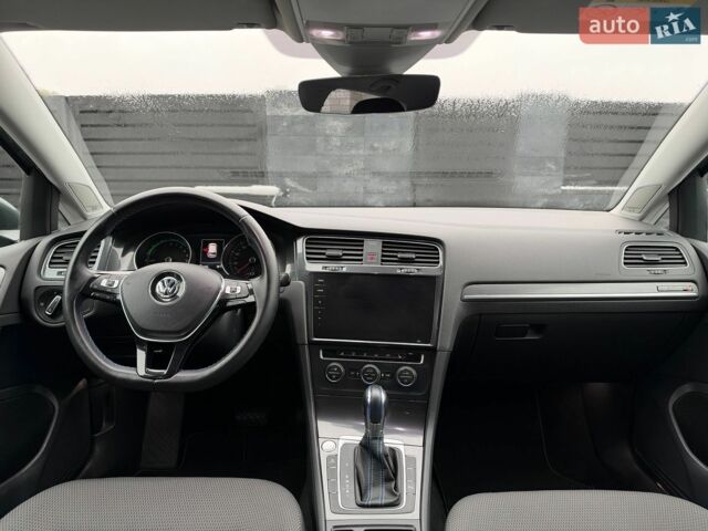 Сірий Фольксваген e-Golf, об'ємом двигуна 0 л та пробігом 107 тис. км за 12999 $, фото 19 на Automoto.ua