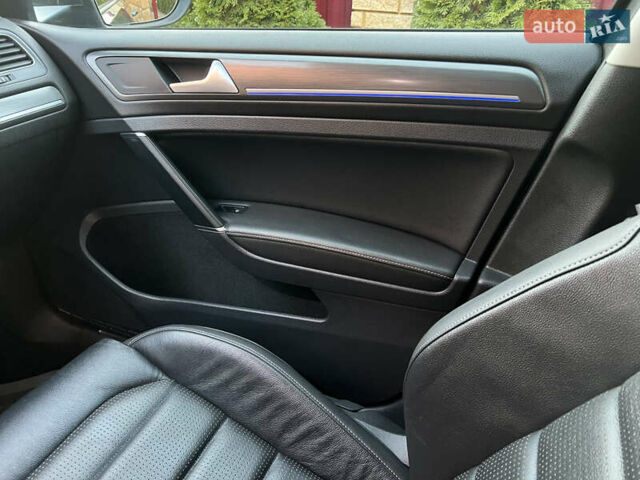 Серый Фольксваген e-Golf, объемом двигателя 0 л и пробегом 149 тыс. км за 12999 $, фото 91 на Automoto.ua