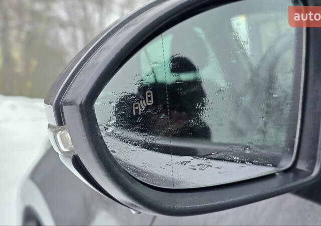 Серый Фольксваген e-Golf, объемом двигателя 0 л и пробегом 159 тыс. км за 12499 $, фото 17 на Automoto.ua