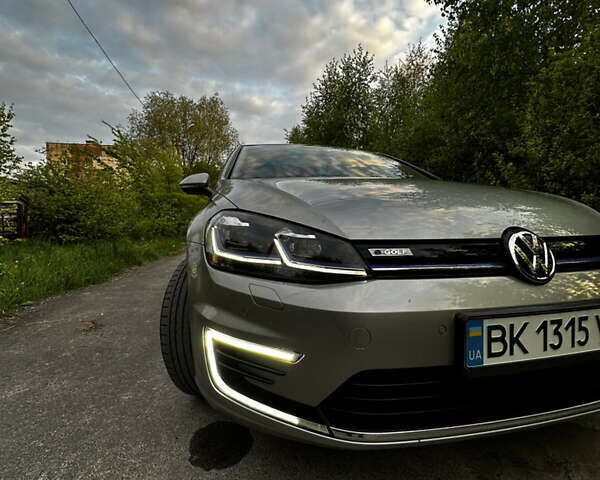 Сірий Фольксваген e-Golf, об'ємом двигуна 0 л та пробігом 130 тис. км за 15000 $, фото 37 на Automoto.ua