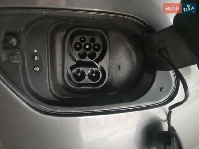 Серый Фольксваген e-Golf, объемом двигателя 0 л и пробегом 71 тыс. км за 11200 $, фото 9 на Automoto.ua