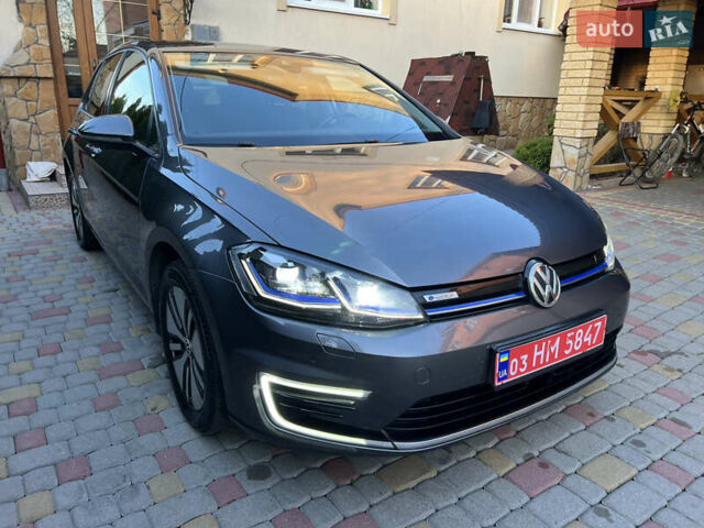 Серый Фольксваген e-Golf, объемом двигателя 0 л и пробегом 149 тыс. км за 12999 $, фото 69 на Automoto.ua