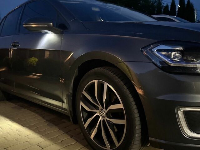 Сірий Фольксваген e-Golf, об'ємом двигуна 0 л та пробігом 190 тис. км за 11500 $, фото 20 на Automoto.ua